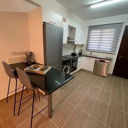 Elysium Apartment In Peyia